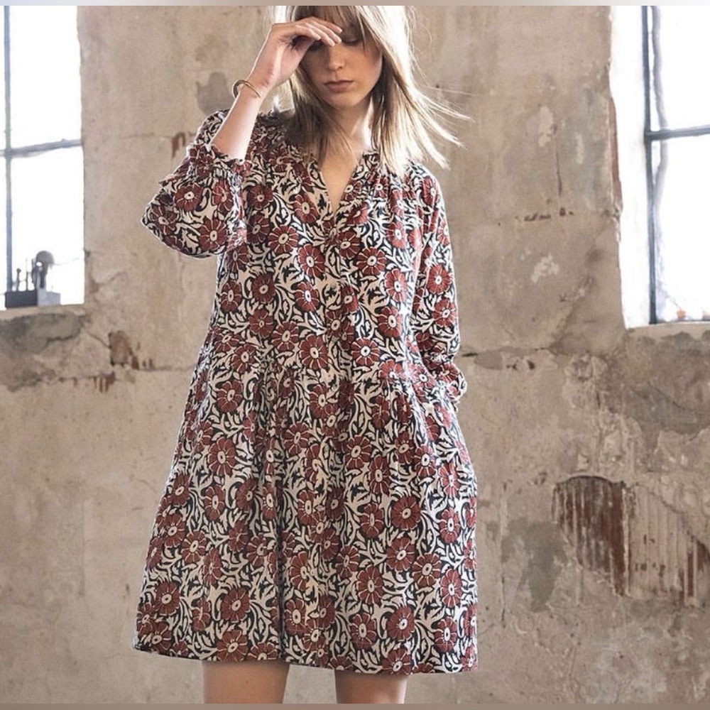 Red and Black Floral Long Sleeve Dress